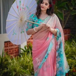 🦋 স্বপ্নিল রঙে রঙিন – Digital Print টপেটর সিল্ক শাড়ি ব্লাউজ পিসসহ!